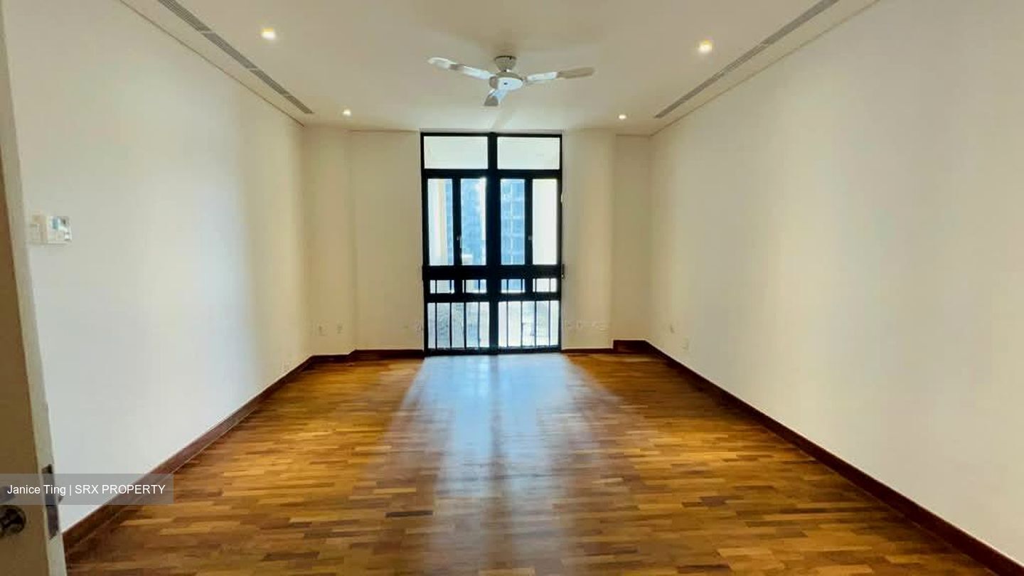 The Colonnade (D10), Condominium #533591311